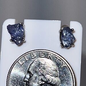 Rough tanzanite studs in Sterling silver nwot jewelry box included